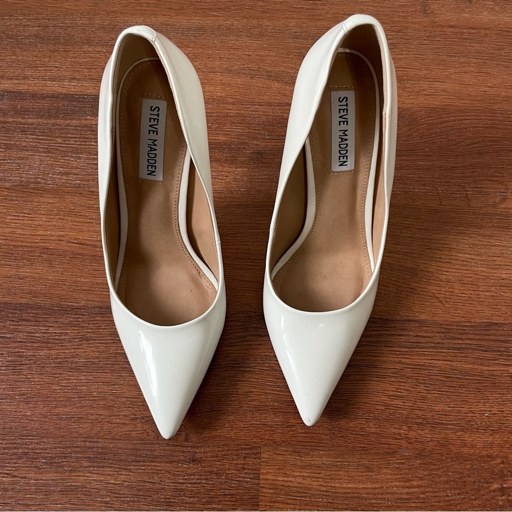 Steve Madden Women's White Pumps size 8.5
